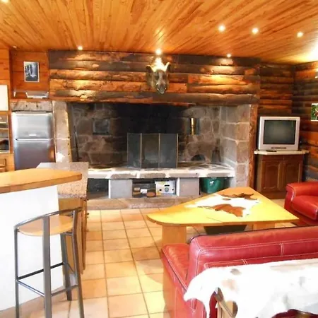 Maison Au Giraldes Puy Mary Volcan Casa de Férias *